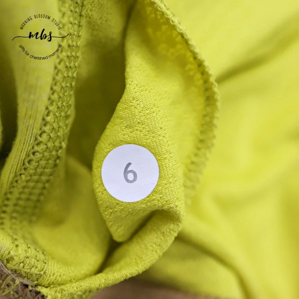 Lululemon No Limits Racerback Built-in Bra Flowy Tank Top‎ Green Women 6